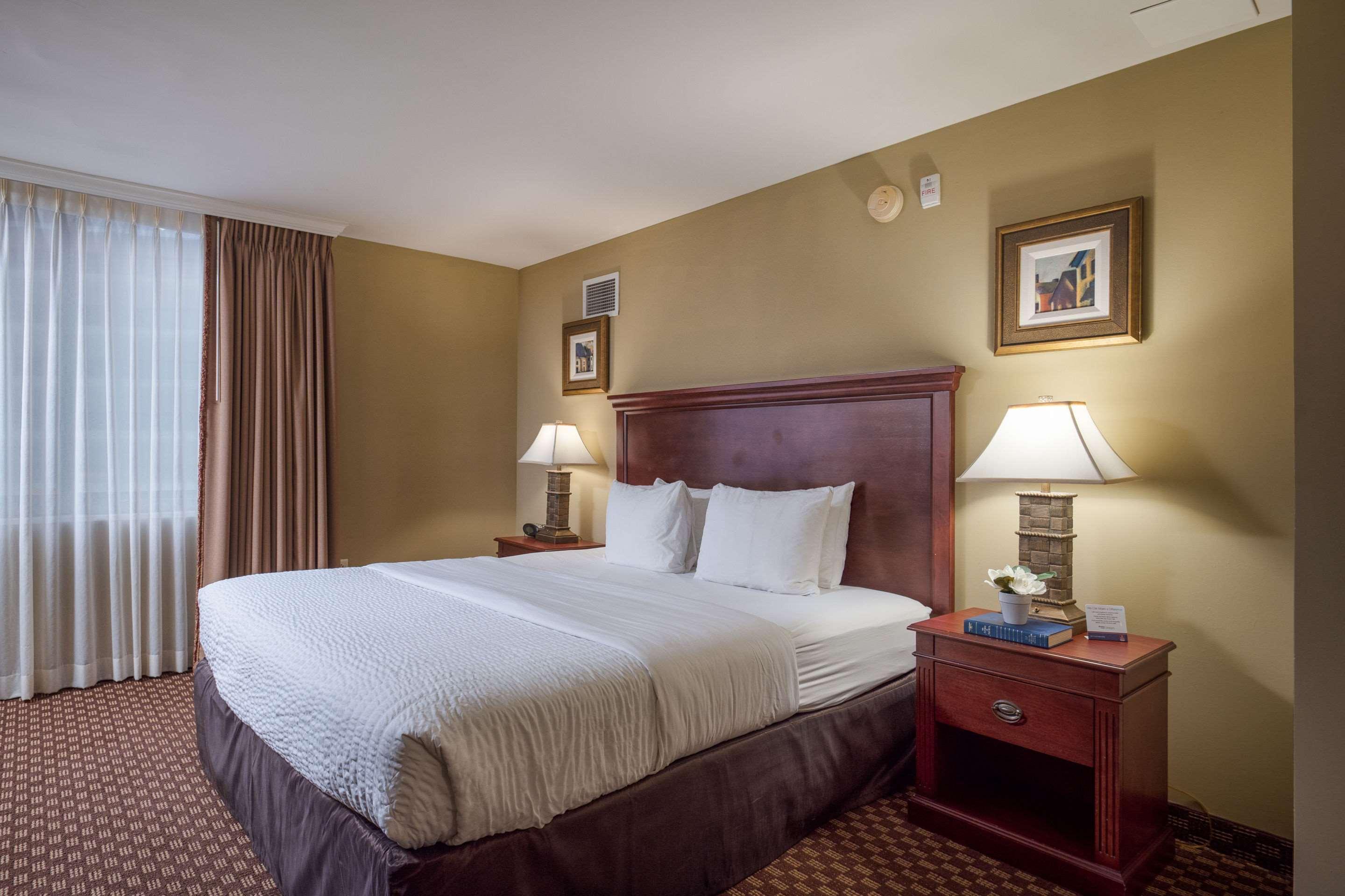 Clarion Collection Hotel Arlington Court Suites Eksteriør billede