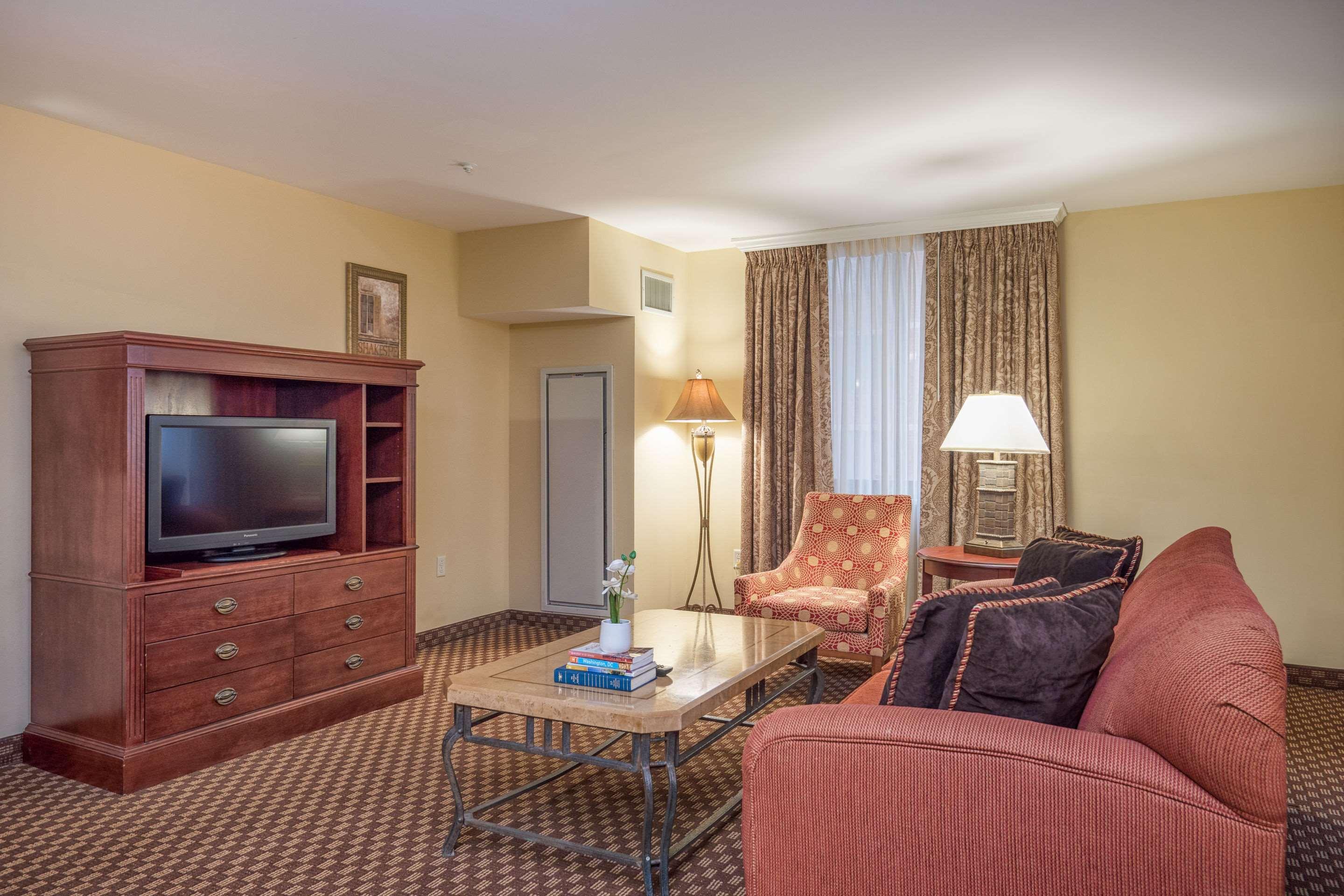 Clarion Collection Hotel Arlington Court Suites Eksteriør billede