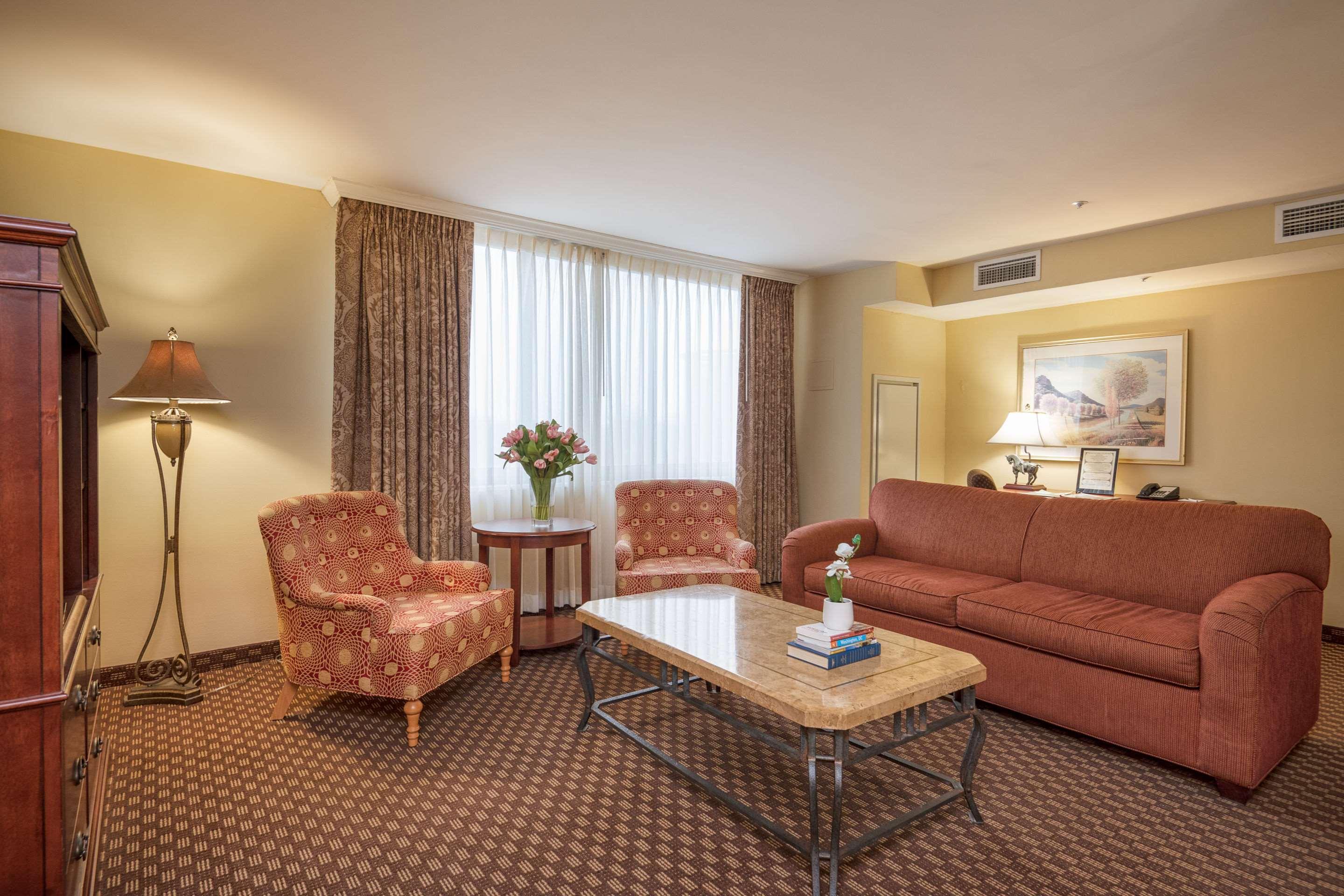 Clarion Collection Hotel Arlington Court Suites Eksteriør billede